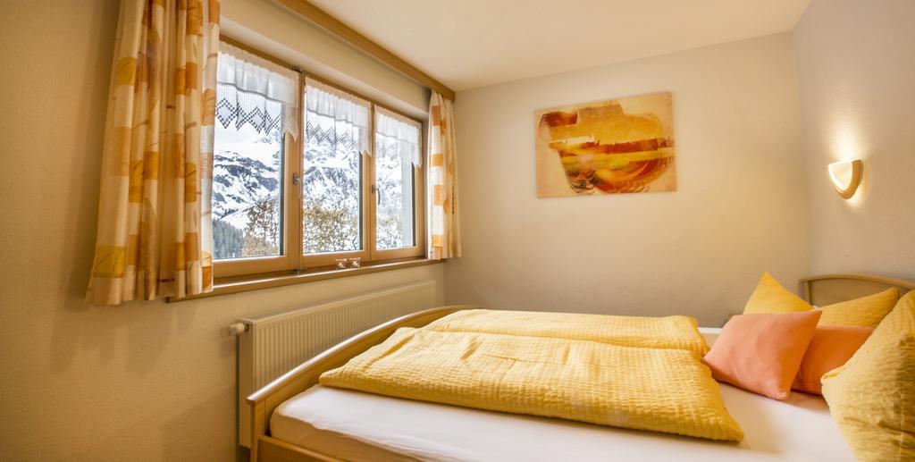 Haus Annette Aparthotel Schröcken Buitenkant foto